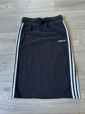Adidas black and white Side Slit midi skirt Size XS